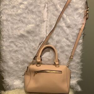 Chic Tan Crossbody Bag‎